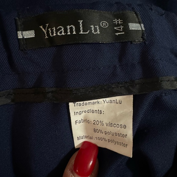 Boys 3 piece suit, size 14 - Picture 10 of 11